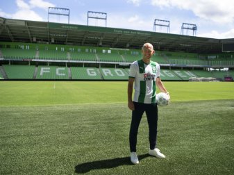Robben erhält beim FC Groningen einen Einjahresvertrag Robben erhält beim FC Groningen einen Einjahresvertrag