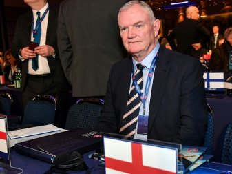 FA-Boss Greg Clarke spricht über den Stellenabbau FA-Boss Greg Clarke spricht über den Stellenabbau