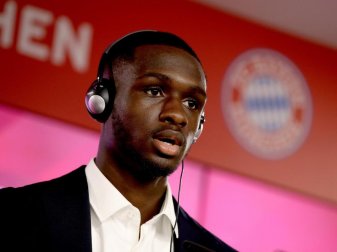 Neu beim FC Bayern München: Abwehrtalent Tanguy Nianzou Kouassi. Foto: Alexander Hassenstein/Getty Images Europe/FC Bayern München/dpa Neu beim FC Bayern München: Abwehrtalent Tanguy Nianzou Kouassi. Foto: Alexander Hassenstein/Getty Images Europe/FC Bayern München/dpa
