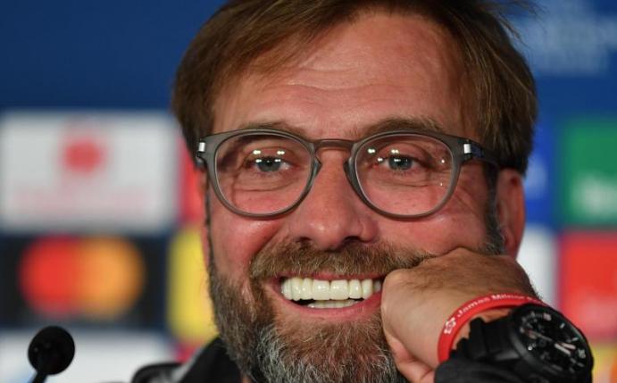 «Wir werden den Titel nicht verteidigen, wir werden den nächsten angreifen», kündigte Jürgen Klopp an. Foto: Barbara Gindl/APA/dpa