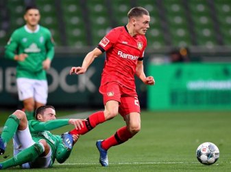 Der Leverkusener Florian Wirtz (r) wäre jüngster Spieler in einem DFB-Pokal-Finale. Foto: Stuart Franklin/Getty-Pool/dpa Der Leverkusener Florian Wirtz (r) wäre jüngster Spieler in einem DFB-Pokal-Finale. Foto: Stuart Franklin/Getty-Pool/dpa