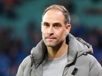 Oliver Mintzlaff erwartet weiter einen Gehaltsverzicht der Spieler von RB Leipzig. Foto: Jan Woitas/zb/dpa Oliver Mintzlaff erwartet weiter einen Gehaltsverzicht der Spieler von RB Leipzig. Foto: Jan Woitas/zb/dpa