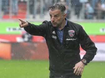 Will mit Ingolstadt in die 2. Liga zurück: FCI-Coach Tomas Oral. Foto: Stefan Puchner/dpa Will mit Ingolstadt in die 2. Liga zurück: FCI-Coach Tomas Oral. Foto: Stefan Puchner/dpa