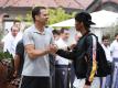 Oliver Bierhoff (l) und Leroy Sané. Foto: Markus Gilliar/GES-Sportfoto/DFB/dpa