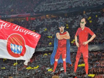 Streitfall vor Gericht: Die Karrikaturen von Franck Ribéry (l) und Arjen Robben aus dem Jahr 2015. Foto: picture alliance / dpa