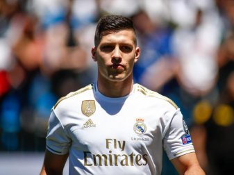 Muss in Quarantäne: Luka Jovic von Real Madrid. Foto: Óscar J.Barroso/Europa Press/dpa Muss in Quarantäne: Luka Jovic von Real Madrid. Foto: Óscar J.Barroso/Europa Press/dpa