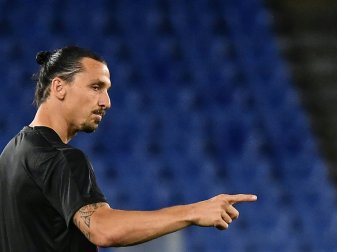 Ibrahimovic belegt mit Milan derzeit den siebten Platz Ibrahimovic belegt mit Milan derzeit den siebten Platz