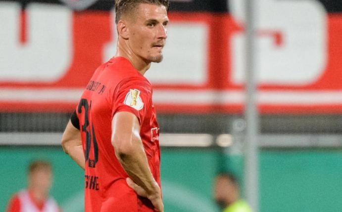 Kann im Rückspiel der Relegation für Ingolstadt auflaufen: Teamkapitän Stefan Kutschke. Foto: Matthias Balk/dpa