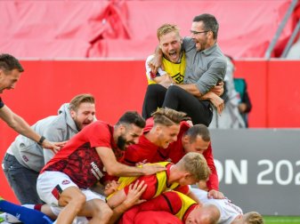 Der Club rettete sich in der Relegation kurz vor Schluss Der Club rettete sich in der Relegation kurz vor Schluss