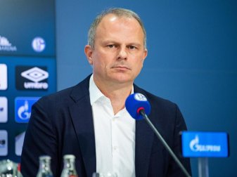 Übernimmt auch das Ressort Kommunikation beim FC Schalke 04: Sportvorstand Jochen Schneider. Foto: Guido Kirchner/dpa