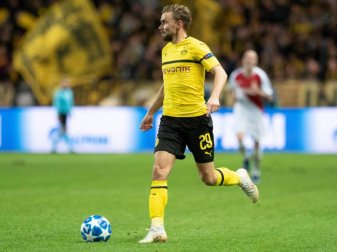 Fällt nach einer Knie-OP für den BVB aus: Marcel Schmelzer. Foto: Bernd Thissen/dpa Fällt nach einer Knie-OP für den BVB aus: Marcel Schmelzer. Foto: Bernd Thissen/dpa