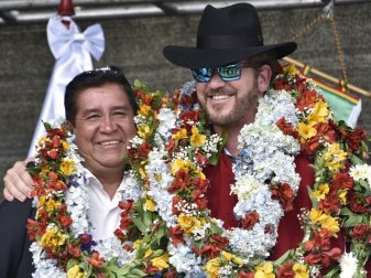 Ein Bild aus glücklichen Tagen: Cesar Salinas (l.) im Oktober 2019 Ein Bild aus glücklichen Tagen: Cesar Salinas (l.) im Oktober 2019