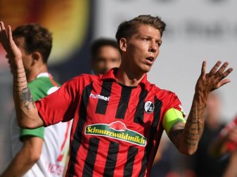 Wechselt vom SC Freiburg zu Hannover 96 in die zweite Bundesliga: Mike Frantz. Foto: Patrick Seeger/dpa Wechselt vom SC Freiburg zu Hannover 96 in die zweite Bundesliga: Mike Frantz. Foto: Patrick Seeger/dpa