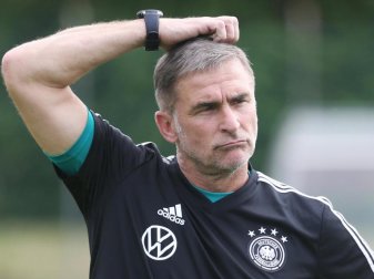 Startet wieder mit der der deutschen U21: Trainer Stefan Kuntz. Foto: Cézaro De Luca/dpa