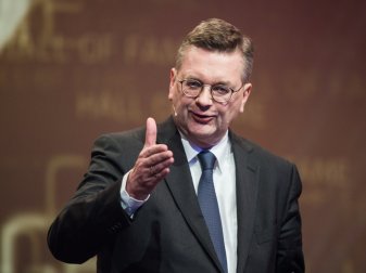 Grindel äußert sich zur Uhren-Affäre Grindel äußert sich zur Uhren-Affäre