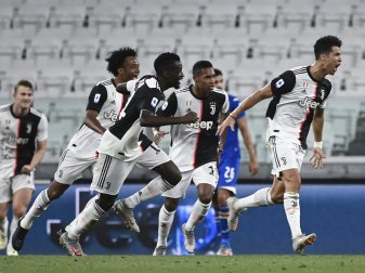 Ronaldo leitete die Meisterfeier für Juve ein Ronaldo leitete die Meisterfeier für Juve ein