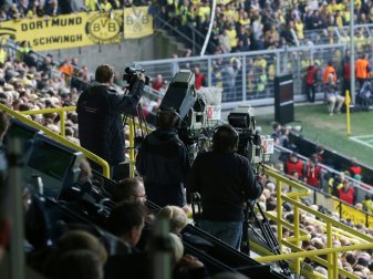 Medienerlöse könnten in zwölf Raten gezahlt werden Medienerlöse könnten in zwölf Raten gezahlt werden