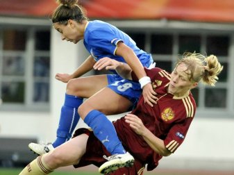 Patrizia Panico (l.) bestritt selbst 200 Länderspiele Patrizia Panico (l.) bestritt selbst 200 Länderspiele