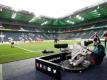 Die DFL will die künftige Verteilung der Medienerlöse in drei Regionalkonferenzen mit den 36 Erst- und Zweitliga-Clubs beraten. Foto: Roland Weihrauch/dpa