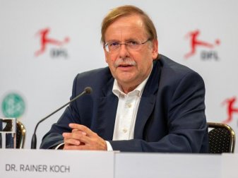 Rainer Koch hofft angesichts der finanziellen Folgen der Corona-Krise auf einen Sinneswandel im Amateurbereich. Foto: Andreas Gora/dpa Rainer Koch hofft angesichts der finanziellen Folgen der Corona-Krise auf einen Sinneswandel im Amateurbereich. Foto: Andreas Gora/dpa