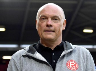 Startet mit Fortuna Düsseldorf die Mission Wiederaufstieg: Trainer Uwe Rösler. Foto: Torsten Silz/dpa Startet mit Fortuna Düsseldorf die Mission Wiederaufstieg: Trainer Uwe Rösler. Foto: Torsten Silz/dpa