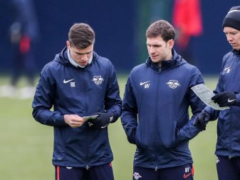 Robert Klauß (l) arbeitet derzeit bei RB Leipzig. Foto: Jan Woitas/dpa-Zentralbild/dpa Robert Klauß (l) arbeitet derzeit bei RB Leipzig. Foto: Jan Woitas/dpa-Zentralbild/dpa