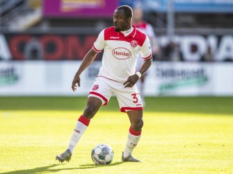 Tekpetey war zuetzt an Fortuna Düsseldorf verliehen Tekpetey war zuetzt an Fortuna Düsseldorf verliehen