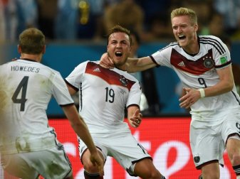 Höwedes und Schürrle hören auf - was macht Götze?