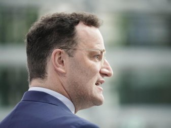 Bundesgesundheitsminister Jens Spahn hat das DFL-Konzept bewertet. Foto: Michael Kappeler/dpa Bundesgesundheitsminister Jens Spahn hat das DFL-Konzept bewertet. Foto: Michael Kappeler/dpa