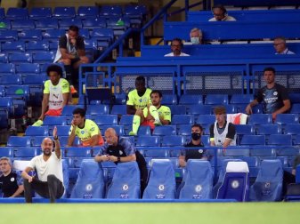 Die Premier League hat abgestimmt: Auf der Bank dürfen zukünftig maximal sieben Auswechselspieler pro Team sitzen. Foto: Julian Finney/Nmc Pool/PA Wire/dpa Die Premier League hat abgestimmt: Auf der Bank dürfen zukünftig maximal sieben Auswechselspieler pro Team sitzen. Foto: Julian Finney/Nmc Pool/PA Wire/dpa