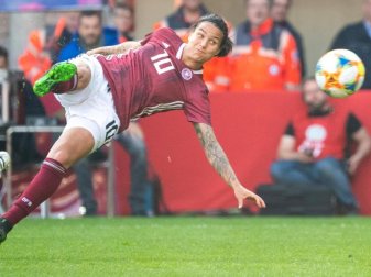 Spielt in Frankreich für Olympique Lyon: Dzsenifer Marozsán. Foto: Sebastian Gollnow/dpa Spielt in Frankreich für Olympique Lyon: Dzsenifer Marozsán. Foto: Sebastian Gollnow/dpa