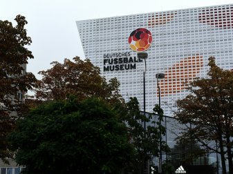 Der Sport1-"Fantalk" zieht ins Deutsche Fußballmuseum