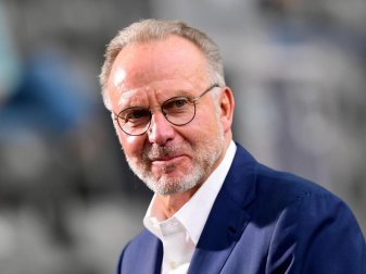 Hofft weiter auf eine Rückkehr der Fans in die Stadien: Karl-Heinz Rummenigge, Vorstandsvorsitzender des FC Bayern München. Foto: Robert Michael/dpa-Zentralbild/Pool/dpa