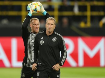 Köpke (r.) ist auf das Duell gespannt Köpke (r.) ist auf das Duell gespannt