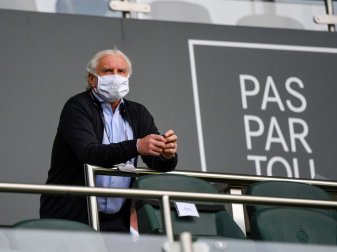 Rudi Völler war mit der Mannschaftsleistung unzufrieden Rudi Völler war mit der Mannschaftsleistung unzufrieden