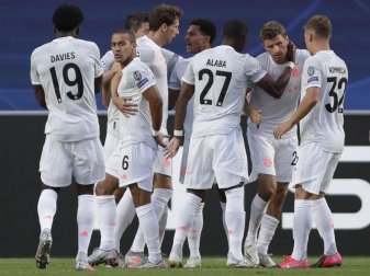 Der FC Bayern München hatte keine Mühe mit dem FC Barcelona und erreichte locker das Halbfinale. Foto: Manu Fernandez/AP Pool/dpa Der FC Bayern München hatte keine Mühe mit dem FC Barcelona und erreichte locker das Halbfinale. Foto: Manu Fernandez/AP Pool/dpa