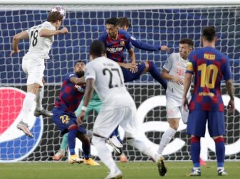 Bayerns Leon Goretzka (l) springt zum Kopfball. Foto: Manu Fernandez/AP Pool/dpa Bayerns Leon Goretzka (l) springt zum Kopfball. Foto: Manu Fernandez/AP Pool/dpa