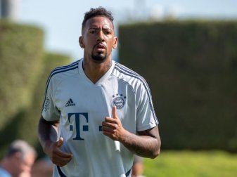 Bayerns Jerome Boateng möchte sich unbedingt im Halbfinale gegen Lyon durchsetzen und ins Champions-League-Finale einziehen. Foto: Peter Kneffel/dpa Bayerns Jerome Boateng möchte sich unbedingt im Halbfinale gegen Lyon durchsetzen und ins Champions-League-Finale einziehen. Foto: Peter Kneffel/dpa