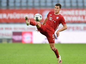 Pavard steht Trainer Flick gegen Lyon zur Verfügung Pavard steht Trainer Flick gegen Lyon zur Verfügung