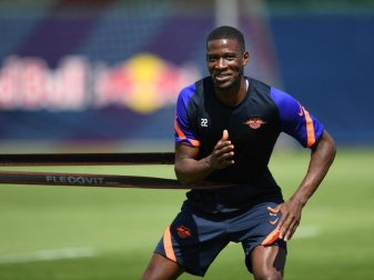 Ersetzt bei RB Leipzig den angeschlagenen Marcel Halstenberg: Nordi Mukiele. Foto: Florian Eisele/RB Leipzig/dpa Ersetzt bei RB Leipzig den angeschlagenen Marcel Halstenberg: Nordi Mukiele. Foto: Florian Eisele/RB Leipzig/dpa