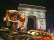 Die Fans in Paris und die Presse feierten den Sieg von PSG. Foto: Michel Euler/AP/dpa