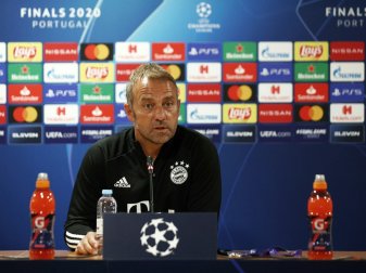 Hansi Flick will sich auf seine Mannschaft konzentrieren Hansi Flick will sich auf seine Mannschaft konzentrieren