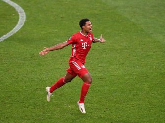 Möchte mit Bayern unbedingt den Henkelpott gewinnen: Nationalspieler Serge Gnabry. Foto: Michael Regan/Getty Images via UEFA/dpa Möchte mit Bayern unbedingt den Henkelpott gewinnen: Nationalspieler Serge Gnabry. Foto: Michael Regan/Getty Images via UEFA/dpa