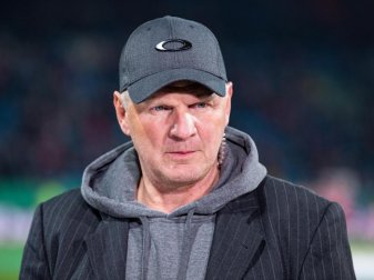 Stefan Effenberg tippt auf einen Sieg des FC Bayern. Foto: Guido Kirchner/dpa Stefan Effenberg tippt auf einen Sieg des FC Bayern. Foto: Guido Kirchner/dpa