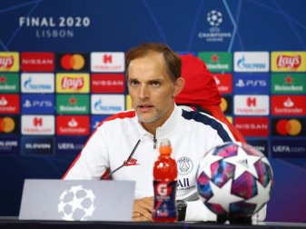 PSG-Trainer Thomas Tuchel lobt den FC Bayern und Coach Hansi Flick, sieht sich und sein Team jedoch gut vorbereitet. Foto: -/Getty Images via UEFA/dpa PSG-Trainer Thomas Tuchel lobt den FC Bayern und Coach Hansi Flick, sieht sich und sein Team jedoch gut vorbereitet. Foto: -/Getty Images via UEFA/dpa