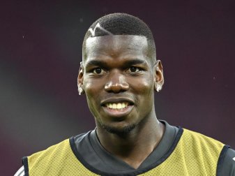 Paul Pogba bleibt bei Manchester United. Foto: Sascha Steinbach/AP POOL/dpa Paul Pogba bleibt bei Manchester United. Foto: Sascha Steinbach/AP POOL/dpa