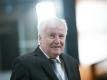 Horst Seehofer plädiert für Zuschauer in Fußballstadien