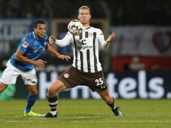 Henk Veerman (r.) verlässt St. Pauli in Richtung Heimat Henk Veerman (r.) verlässt St. Pauli in Richtung Heimat