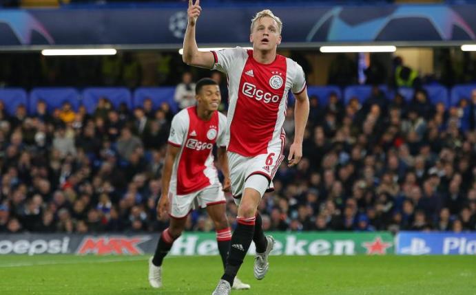 Medienberichten zufolge wechselt Donny van de Beek von Ajax Amsterdam zu Manchester United. Foto: Paul Terry/CSM via ZUMA Wire/dpa