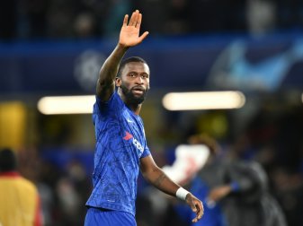 Antonio Rüdiger blickt sorgenvoll in die USA Antonio Rüdiger blickt sorgenvoll in die USA